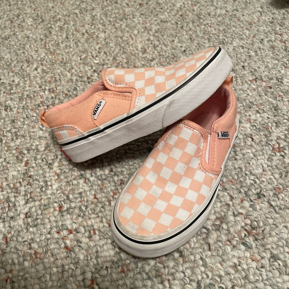 Vans Kids Slip-On Sneakers in Peach and White Checkerboard